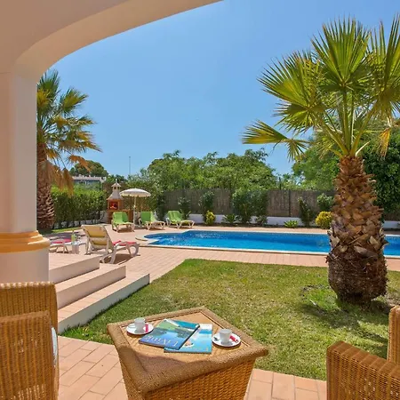 Villa Celia By *