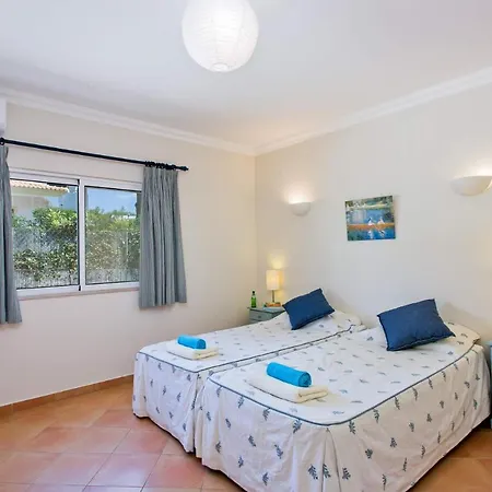 Celia By أولوز داغوا